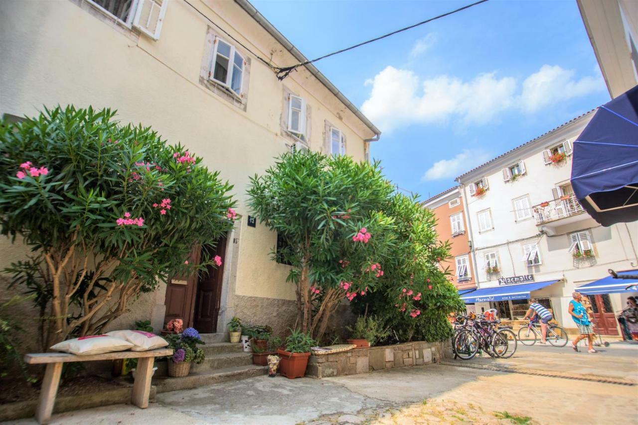 Apartment Dolores Cres Dış mekan fotoğraf